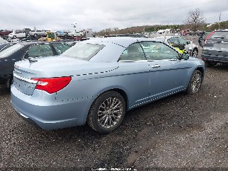 2013 Chrysler 200, VIN 1C3BCBFG2DN553505. Фото 4 з 6 з аукціону IAAI. Каталог авто зі США OpenDataCar.