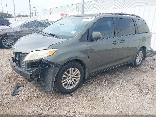 2013 Toyota Sienna, VIN 5TDYK3DC9DS349986. Фото 2 з 6 з аукціону IAAI. Каталог авто зі США OpenDataCar.
