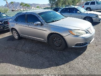 2013 Chrysler 200, VIN 1C3CCBAB6DN642302. Zdjęcie 1 z 6 z aukcji IAAI. Katalog aut z USA OpenDataCar.