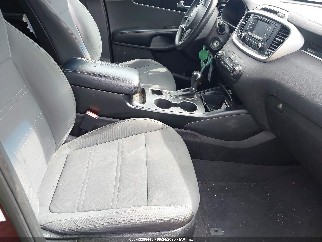 2017 Kia Sorento, VIN 5XYPG4A39HG202786. Фото 5 з 6 з аукціону IAAI. Каталог авто зі США OpenDataCar.