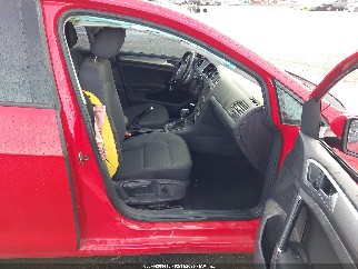 2016 Volkswagen Golf SportWagen, VIN 3VWC17AU8GM517507. Фото 5 з 6 з аукціону IAAI. Каталог авто зі США OpenDataCar.