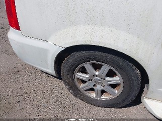 2011 Chrysler Town & Country, VIN 2A4RR5DG4BR745595. Photo 6 of 6 from IAAI auction. OpenDataCar US salvage catalog.