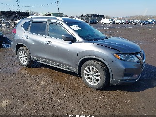 2017 Nissan Rogue, VIN KNMAT2MV0HP607595. Фото 1 з 6 з аукціону IAAI. Каталог авто зі США OpenDataCar.