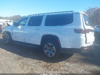2025 Jeep Wagoneer, VIN 1C4SJSBP5SS510556. Фото 3 з 6 з аукціону IAAI. Каталог авто зі США OpenDataCar.