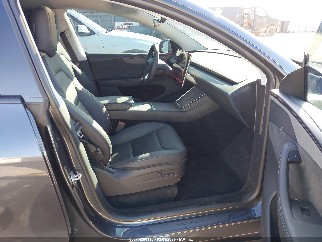 2026 Tesla Model Y, VIN 7SAYGDED5TA485596. Фото 5 з 6 з аукціону IAAI. Каталог авто зі США OpenDataCar.