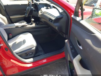 2022 Lexus UX 200, VIN JTHP3JBH1N2049653. Фото 5 з 6 з аукціону IAAI. Каталог авто зі США OpenDataCar.