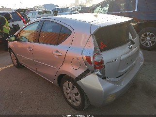 2013 Toyota Prius C, VIN JTDKDTB31D1553794. Фото 3 з 6 з аукціону IAAI. Каталог авто зі США OpenDataCar.
