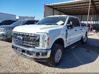 2023 Ford F-250, VIN 1FT8W2BTXPED35574. Фото 2 из 6 с аукциона IAAI. Каталог авто из США OpenDataCar.
