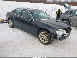 2019 Chrysler 300, VIN 2C3CCAAG6KH676395. Фото 1 з 6 з аукціону IAAI. Каталог авто зі США OpenDataCar.