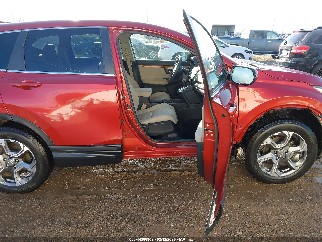 2018 Honda CR-V, VIN 2HKRW2H59JH611067. Фото 5 з 6 з аукціону IAAI. Каталог авто зі США OpenDataCar.