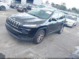 2017 Jeep Cherokee, VIN 1C4PJLAB9HW669079. Фото 2 из 6 с аукциона IAAI. Каталог авто из США OpenDataCar.