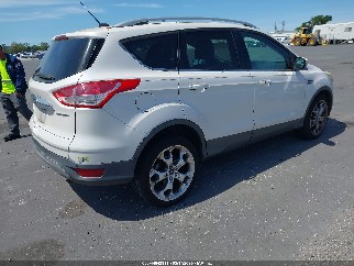 2014 Ford Escape, VIN 1FMCU9J90EUC58811. Фото 4 з 6 з аукціону IAAI. Каталог авто зі США OpenDataCar.