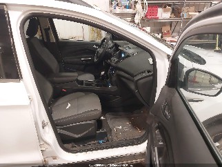 2018 Ford Escape, VIN 1FMCU9GD1JUB09331. Фото 5 з 6 з аукціону IAAI. Каталог авто зі США OpenDataCar.