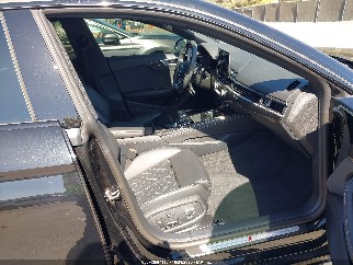 2025 Audi S5 Sportback, VIN WAUC4CF55SA006988. Фото 5 з 6 з аукціону IAAI. Каталог авто зі США OpenDataCar.