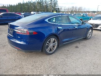 2015 Tesla Model S, VIN 5YJSA1S24FF086014. Фото 4 з 6 з аукціону IAAI. Каталог авто зі США OpenDataCar.