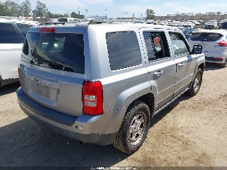 2016 Jeep Patriot, VIN 1C4NJPBA7GD693508. Фото 4 з 6 з аукціону IAAI. Каталог авто зі США OpenDataCar.