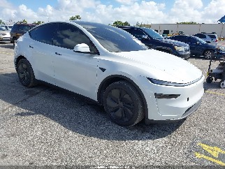 2026 Tesla Model Y, VIN 7SAYGDEE7TA405546. Фото 1 з 6 з аукціону IAAI. Каталог авто зі США OpenDataCar.