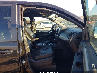 2019 Dodge Grand Caravan, VIN 2C4RDGEG0KR631947. Фото 5 з 6 з аукціону IAAI. Каталог авто зі США OpenDataCar.