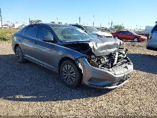 2019 Volkswagen Jetta, VIN 3VWE57BU0KM164779. Фото 1 з 6 з аукціону IAAI. Каталог авто зі США OpenDataCar.