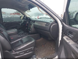 2011 Chevrolet Tahoe, VIN 1GNSCBE0XBR250484. Фото 5 з 6 з аукціону IAAI. Каталог авто зі США OpenDataCar.