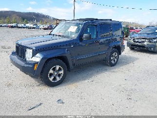 2008 Jeep Liberty, VIN 1J8GN28K48W232670. Фото 2 из 6 с аукциона IAAI. Каталог авто из США OpenDataCar.