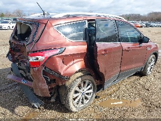 2018 Ford Escape, VIN 1FMCU9J94JUA91475. Фото 4 з 6 з аукціону IAAI. Каталог авто зі США OpenDataCar.