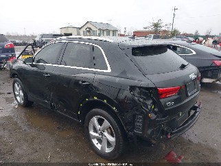 2022 Audi Q3, VIN WA1AUCF3XN1135672. Фото 3 з 6 з аукціону IAAI. Каталог авто зі США OpenDataCar.