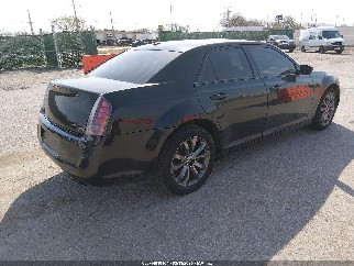 2014 Chrysler 300, VIN 2C3CCAGGXEH331527. Photo 4 of 6 from IAAI auction. OpenDataCar US salvage catalog.