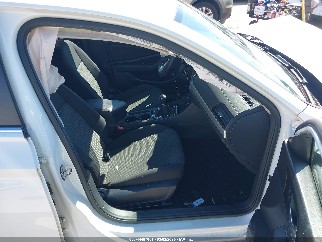 2019 Volkswagen Jetta, VIN 3VWN57BUXKM050417. Фото 5 з 6 з аукціону IAAI. Каталог авто зі США OpenDataCar.