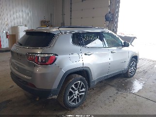 2017 Jeep Compass, VIN 3C4NJDBB7HT597364. Фото 4 з 6 з аукціону IAAI. Каталог авто зі США OpenDataCar.