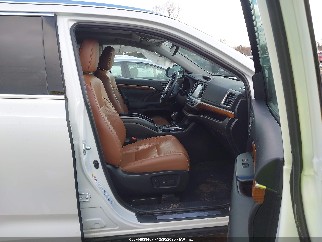 2019 Toyota Highlander Hybrid, VIN 5TDDGRFH5KS068227. Фото 5 з 6 з аукціону IAAI. Каталог авто зі США OpenDataCar.