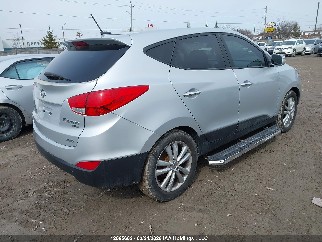 2013 Hyundai Tucson, VIN KM8JUCAC6DU700540. Zdjęcie 4 z 6 z aukcji IAAI. Katalog aut z USA OpenDataCar.