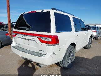2016 Lincoln Navigator, VIN 5LMJJ2HT9GEL09869. Фото 4 из 6 с аукциона IAAI. Каталог авто из США OpenDataCar.