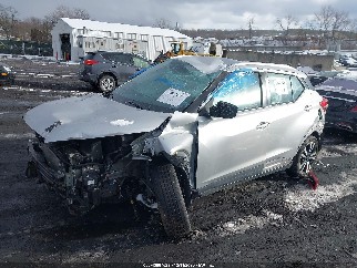 2020 Nissan Kicks, VIN 3N1CP5CV7LL498950. Фото 2 з 6 з аукціону IAAI. Каталог авто зі США OpenDataCar.
