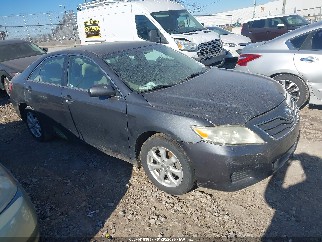 2011 Toyota Camry, VIN 4T1BF3EK7BU156787. Фото 1 з 6 з аукціону IAAI. Каталог авто зі США OpenDataCar.