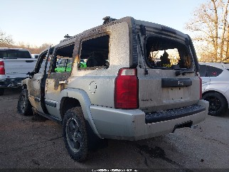 2008 Jeep Commander, VIN 1J8HG48K08C160412. Фото 3 из 6 с аукциона IAAI. Каталог авто из США OpenDataCar.