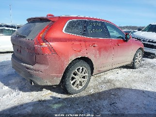 2019 Volvo XC60, VIN YV4102RK5K1273207. Фото 4 из 6 с аукциона IAAI. Каталог авто из США OpenDataCar.