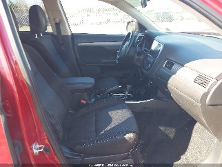 2017 Mitsubishi Outlander, VIN JA4AD3A32HZ035644. Фото 5 з 6 з аукціону IAAI. Каталог авто зі США OpenDataCar.