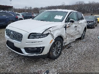 2019 Lincoln Nautilus, VIN 2LMPJ8K9XKBL16755. Фото 2 з 6 з аукціону IAAI. Каталог авто зі США OpenDataCar.