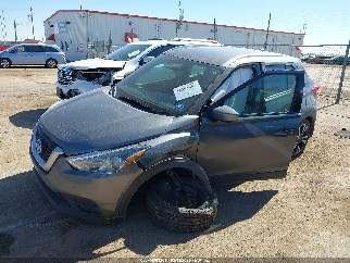 2019 Nissan Kicks, VIN 3N1CP5CU3KL503390. Фото 2 з 6 з аукціону IAAI. Каталог авто зі США OpenDataCar.