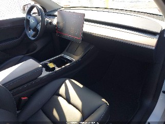 2022 Tesla Model Y, VIN 7SAYGDEF8NF377240. Фото 5 з 6 з аукціону IAAI. Каталог авто зі США OpenDataCar.