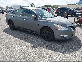 2015 Nissan Altima, VIN 1N4AL3AP3FC201106. Фото 1 з 6 з аукціону IAAI. Каталог авто зі США OpenDataCar.