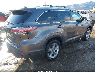 2015 Toyota Highlander, VIN 5TDDKRFH4FS075206. Фото 4 з 6 з аукціону IAAI. Каталог авто зі США OpenDataCar.
