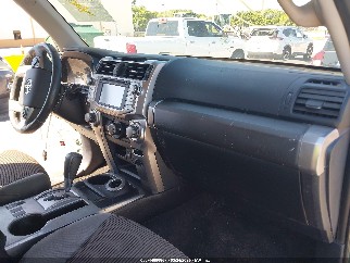2021 Toyota 4Runner, VIN JTEBU5JR0M5922327. Фото 5 з 6 з аукціону IAAI. Каталог авто зі США OpenDataCar.