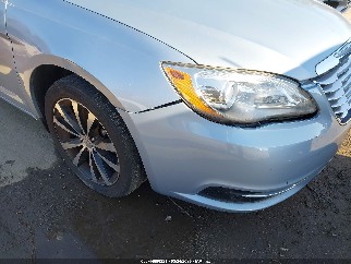 2013 Chrysler 200, VIN 1C3CCBAB0DN761396. Фото 6 з 6 з аукціону IAAI. Каталог авто зі США OpenDataCar.