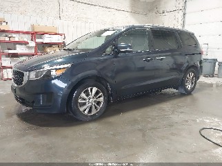 2015 Kia Sedona, VIN KNDMB5C15F6061914. Фото 2 з 6 з аукціону IAAI. Каталог авто зі США OpenDataCar.