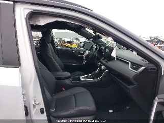 2024 Toyota RAV4 Prime, VIN JTMGB3FV5RD184371. Фото 5 з 6 з аукціону IAAI. Каталог авто зі США OpenDataCar.