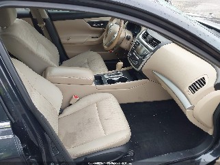 2017 Nissan Altima, VIN 1N4AL3AP2HC137465. Photo 5 of 6 from IAAI auction. OpenDataCar US salvage catalog.