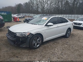 2023 Volkswagen Jetta, VIN 3VW7M7BUXPM005268. Фото 2 з 6 з аукціону IAAI. Каталог авто зі США OpenDataCar.