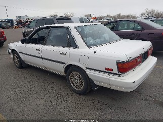 1987 Toyota Camry, VIN JT2SV22E0H3174734. Фото 3 з 6 з аукціону IAAI. Каталог авто зі США OpenDataCar.
